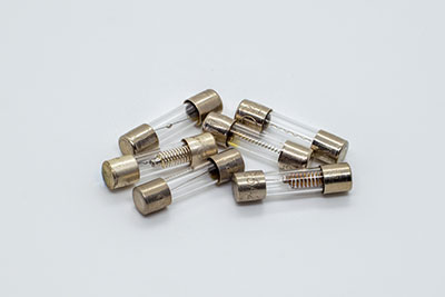 Various types of 20mm glass fuses