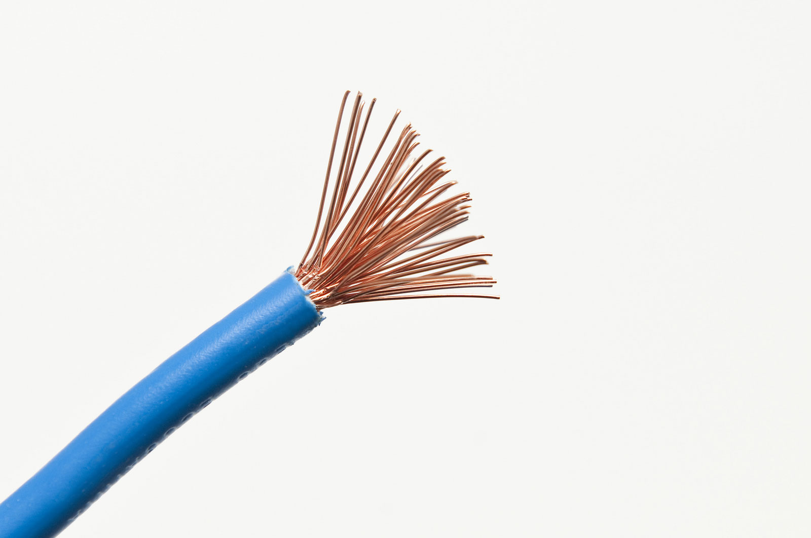 Stranded Vs Solid Wire A Comparison Between Power Signal Copper 