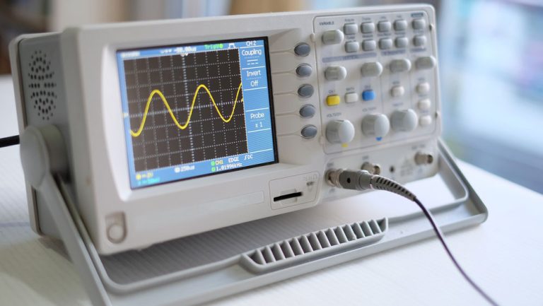 Oscilloscope Uses: Types And Applications Of This Diagnostics Device